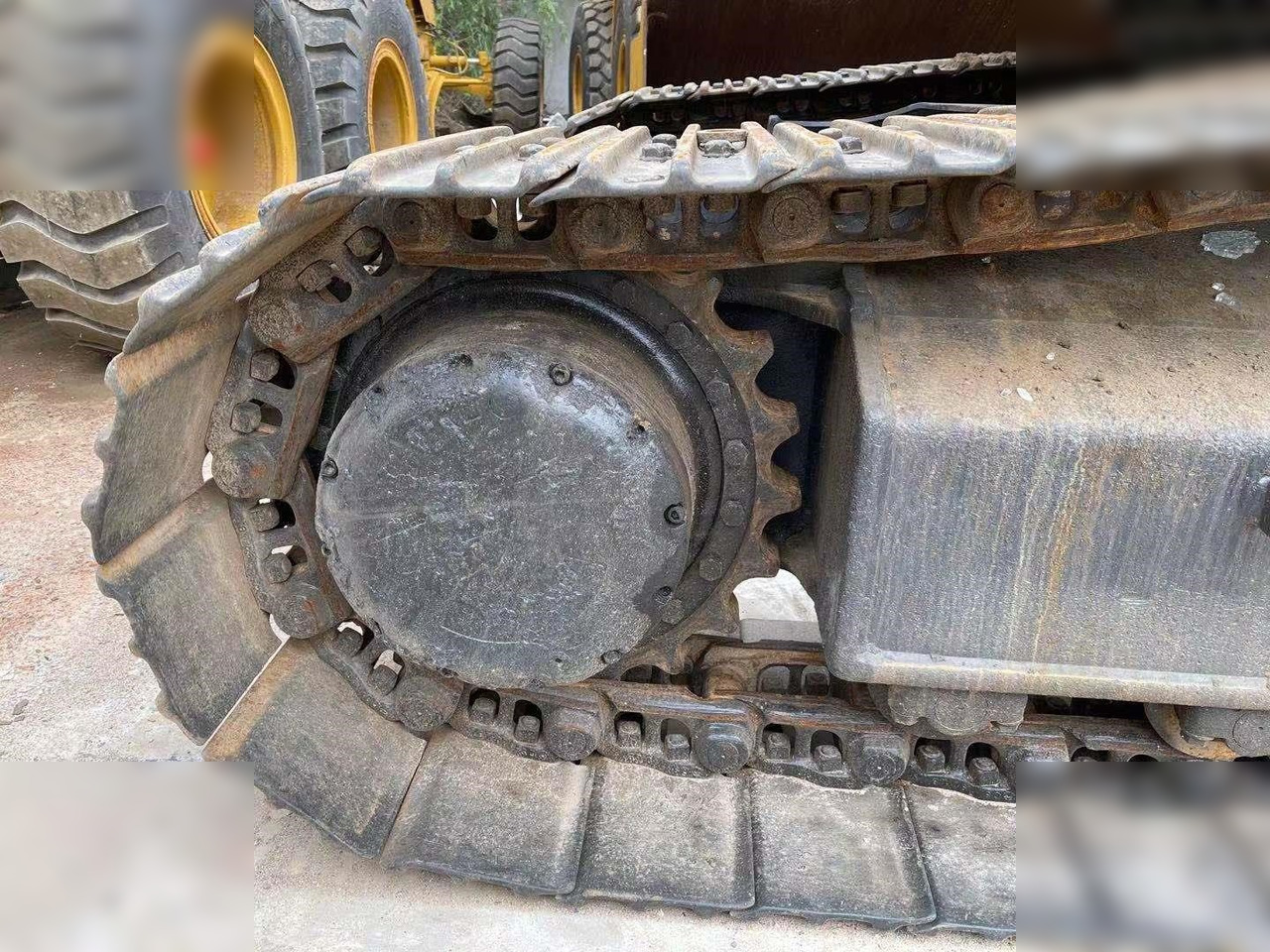 KOMATSU PC220-6 - Escavadora de rastos: foto 3 KOMATSU PC220-6 - Escavadora de rastos: foto 3