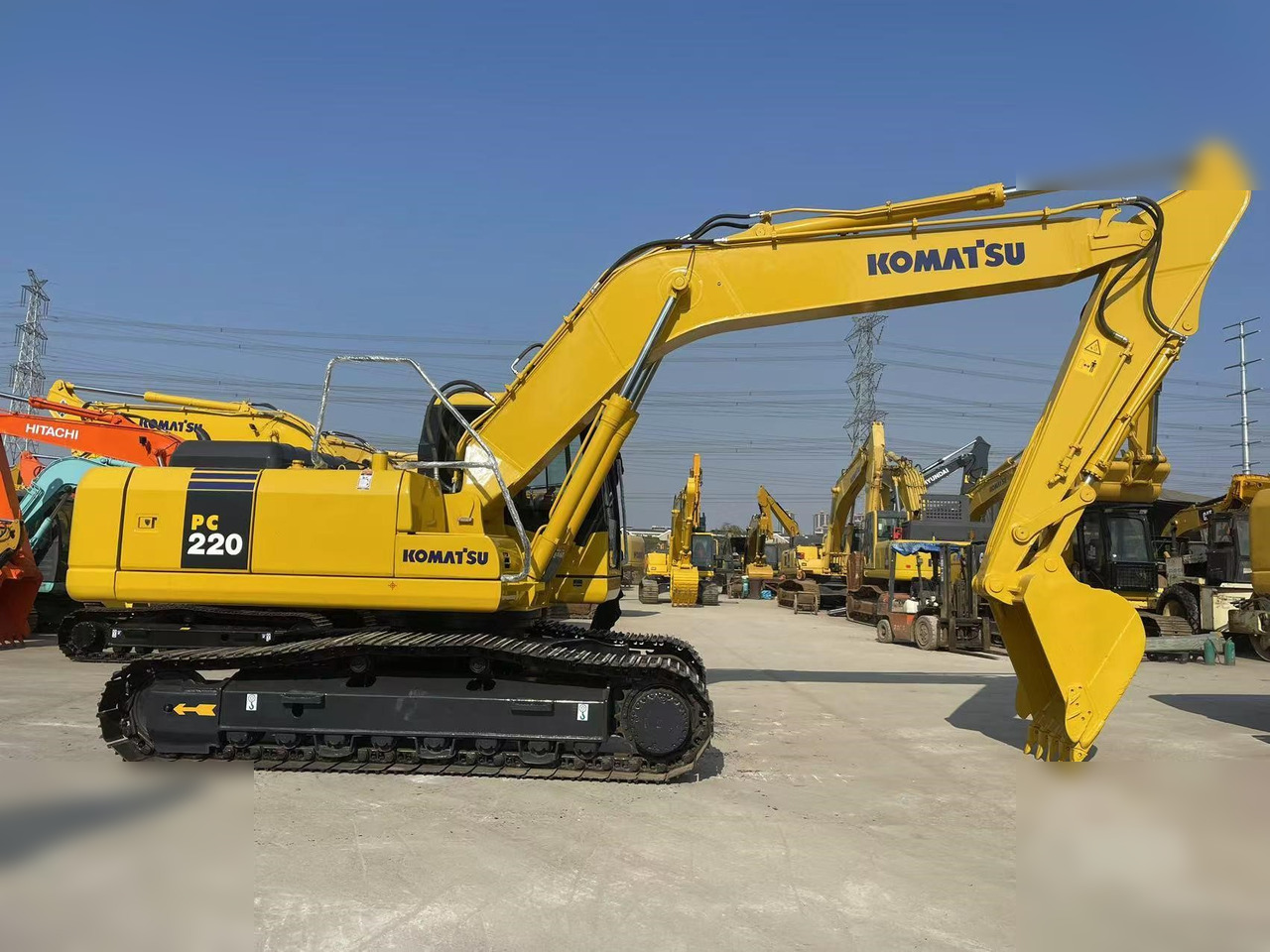 KOMATSU PC220-7 - Escavadora de rastos: foto 5 KOMATSU PC220-7 - Escavadora de rastos: foto 5