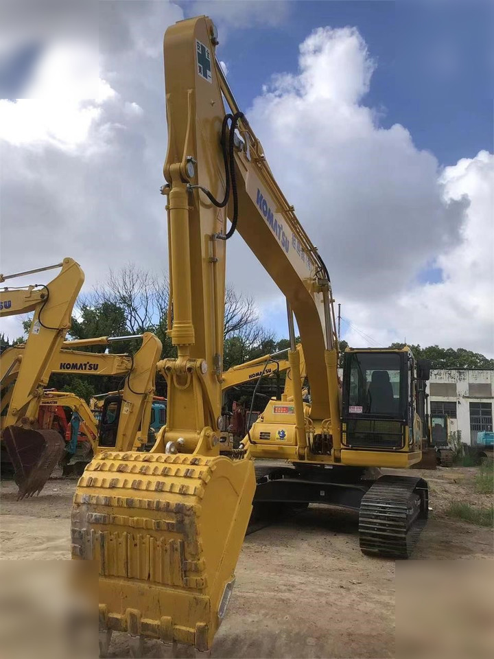 KOMATSU PC220-8N1 - Escavadora de rastos: foto 4 KOMATSU PC220-8N1 - Escavadora de rastos: foto 4