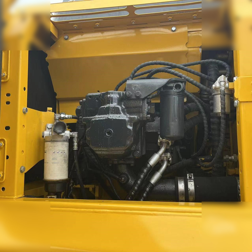 KOMATSU PC240 LC-8 - Escavadora de rastos: foto 5 KOMATSU PC240 LC-8 - Escavadora de rastos: foto 5