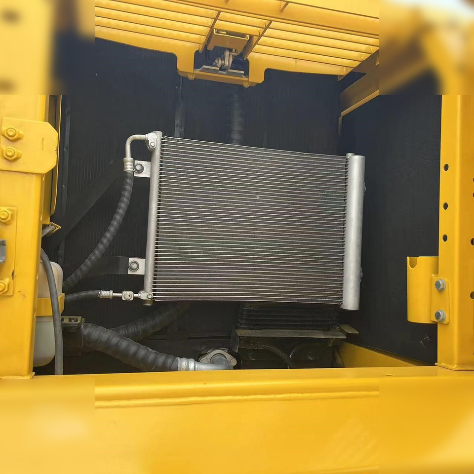 KOMATSU PC240 LC-8 - Escavadora de rastos: foto 3 KOMATSU PC240 LC-8 - Escavadora de rastos: foto 3