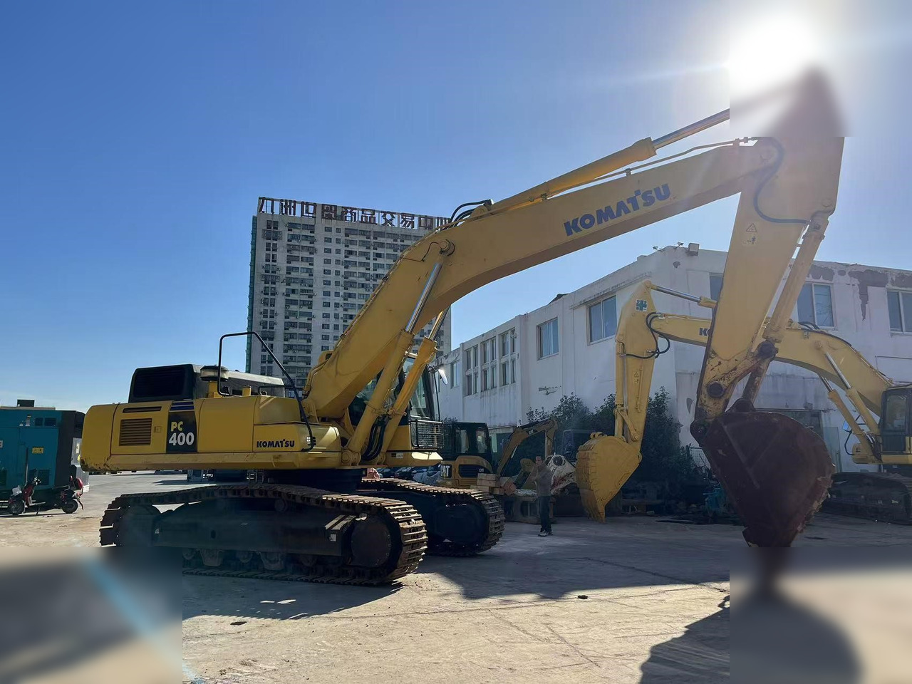 KOMATSU PC400-8R - Escavadora de rastos: foto 1 KOMATSU PC400-8R - Escavadora de rastos: foto 1