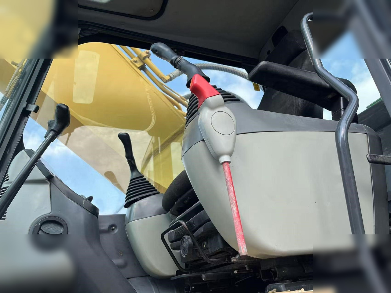 KOMATSU PC400-8R - Escavadora de rastos: foto 5 KOMATSU PC400-8R - Escavadora de rastos: foto 5