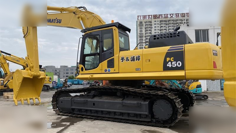 KOMATSU PC450-8 - Escavadora de rastos: foto 1 KOMATSU PC450-8 - Escavadora de rastos: foto 1