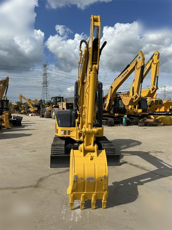KOMATSU PC55MR-2 - Mini escavadeira: foto 4 KOMATSU PC55MR-2 - Mini escavadeira: foto 4