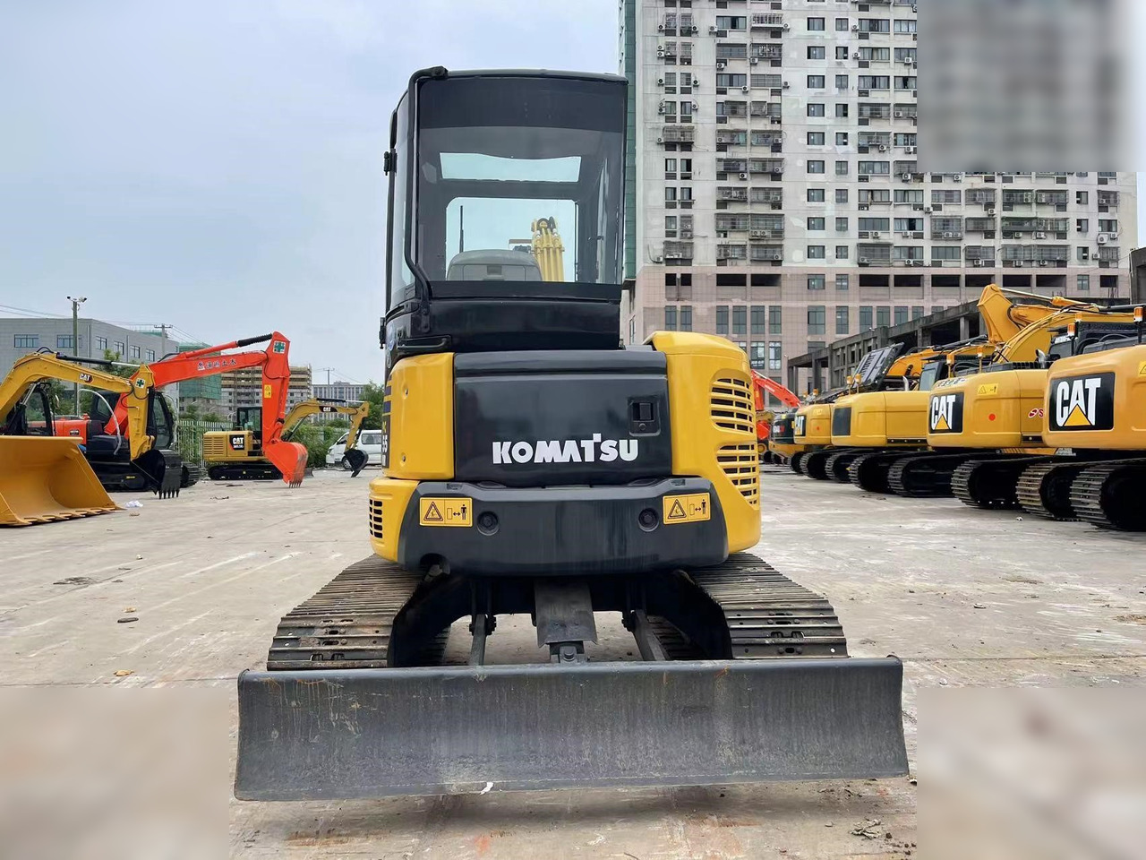 KOMATSU PC55MR-2 - Mini escavadeira: foto 4 KOMATSU PC55MR-2 - Mini escavadeira: foto 4