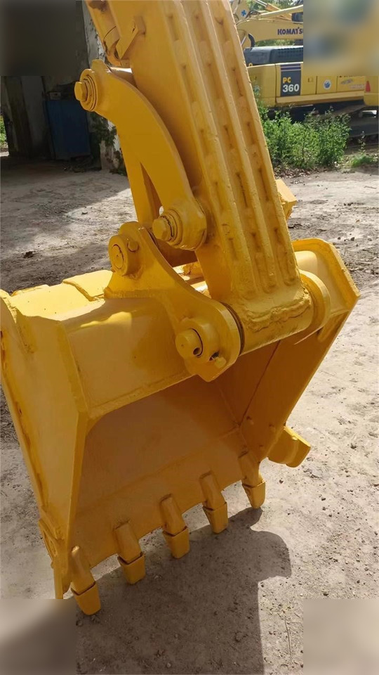 KOMATSU PC55MR-2 - Mini escavadeira: foto 3 KOMATSU PC55MR-2 - Mini escavadeira: foto 3