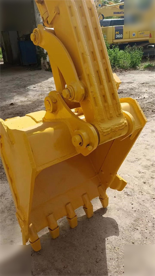 KOMATSU PC55MR-2 - Mini escavadeira: foto 3 KOMATSU PC55MR-2 - Mini escavadeira: foto 3