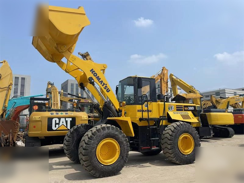 KOMATSU WA380-3 - Carregadeira de rodas: foto 2 KOMATSU WA380-3 - Carregadeira de rodas: foto 2