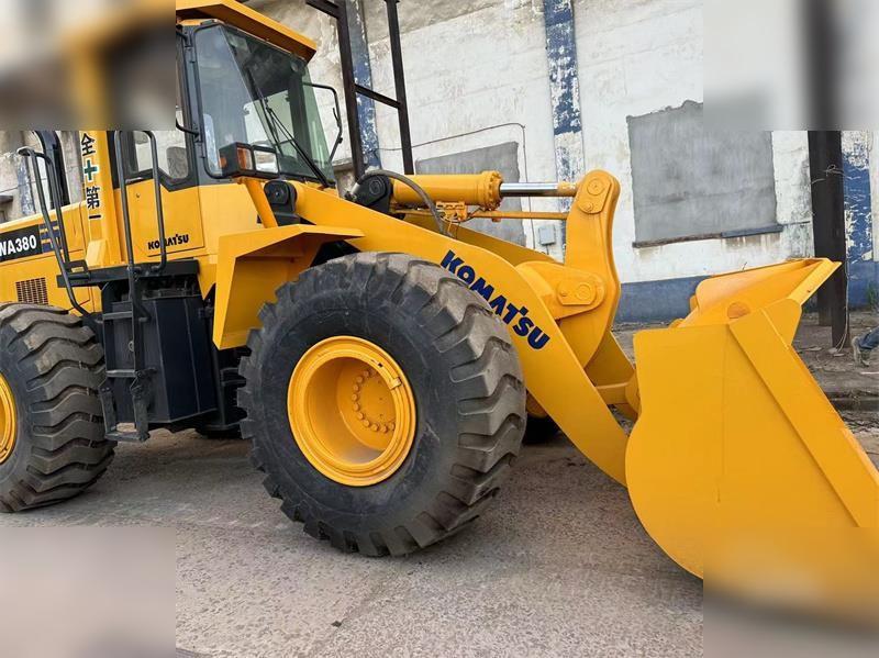 KOMATSU WA380-3 - Carregadeira de rodas: foto 4 KOMATSU WA380-3 - Carregadeira de rodas: foto 4