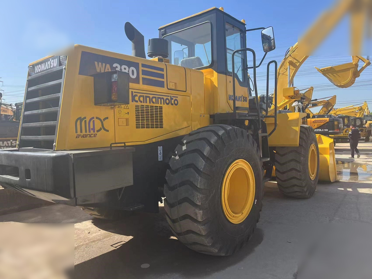 KOMATSU WA380-3 - Carregadeira de rodas: foto 2 KOMATSU WA380-3 - Carregadeira de rodas: foto 2
