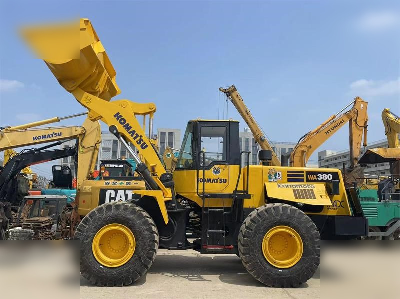 KOMATSU WA380-3 - Carregadeira de rodas: foto 1 KOMATSU WA380-3 - Carregadeira de rodas: foto 1