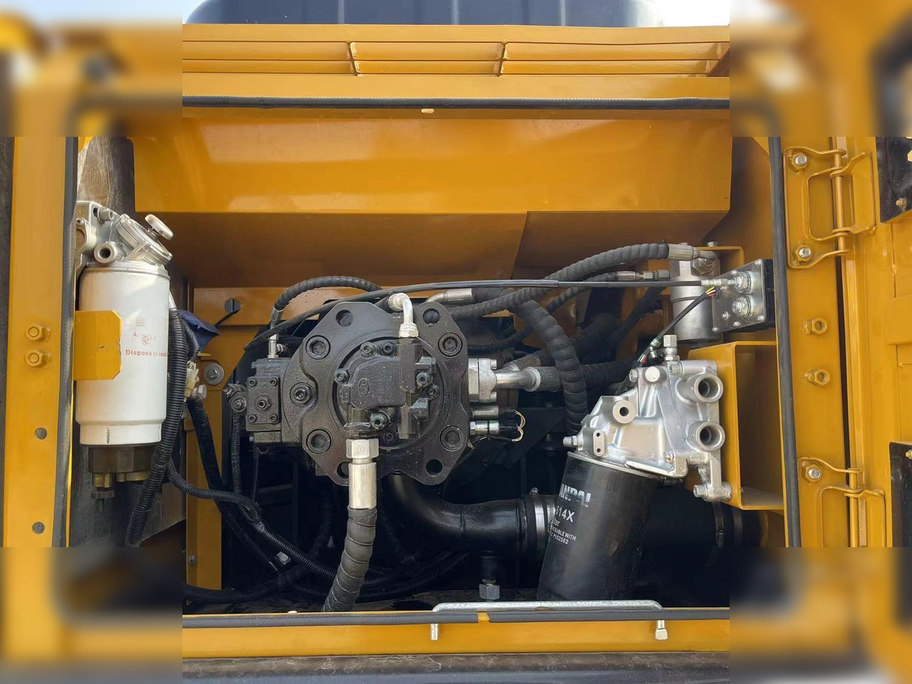 Escavadora de rastos SANY SY215C: foto 8
