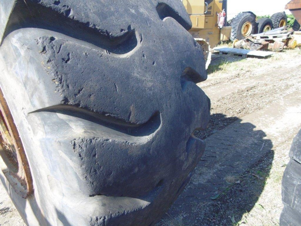 Däck 29,5X29 - Pneu: foto 1 Däck 29,5X29 - Pneu: foto 1