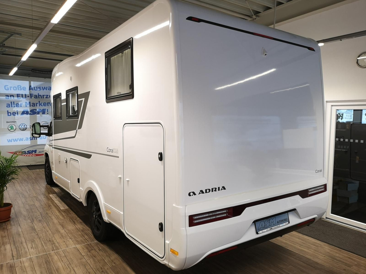 Adria Coral ALL-IN 650 DL*SOLAR*MARKISE*NAVI*SOFORT* - Autocaravana perfilada: foto 5 Adria Coral ALL-IN 650 DL*SOLAR*MARKISE*NAVI*SOFORT* - Autocaravana perfilada: foto 5
