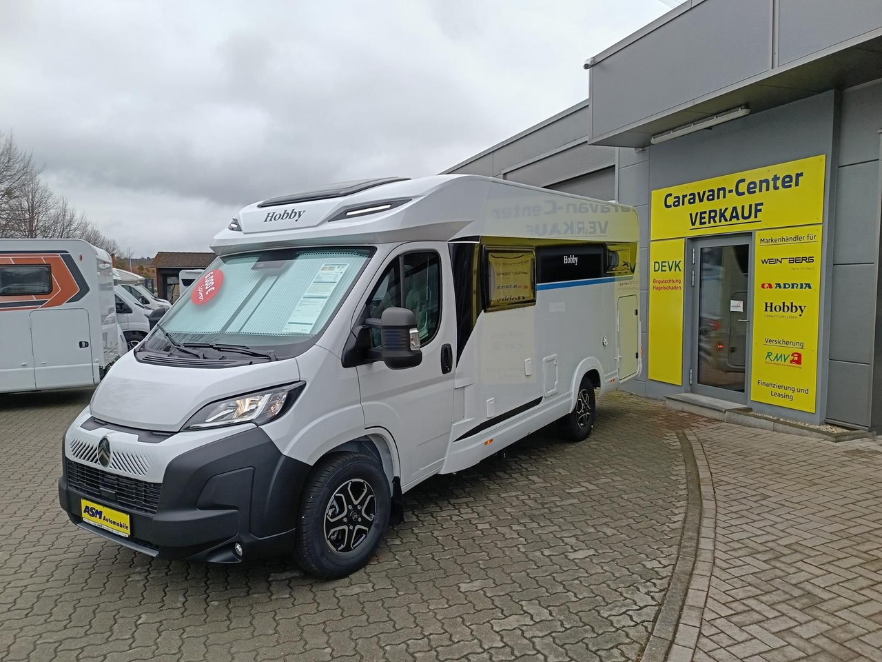 Hobby Ontour C680 GE*AUTOMATIK*LITHIUM*MARKISE*SOFORT* - Autocaravana perfilada: foto 4 Hobby Ontour C680 GE*AUTOMATIK*LITHIUM*MARKISE*SOFORT* - Autocaravana perfilada: foto 4