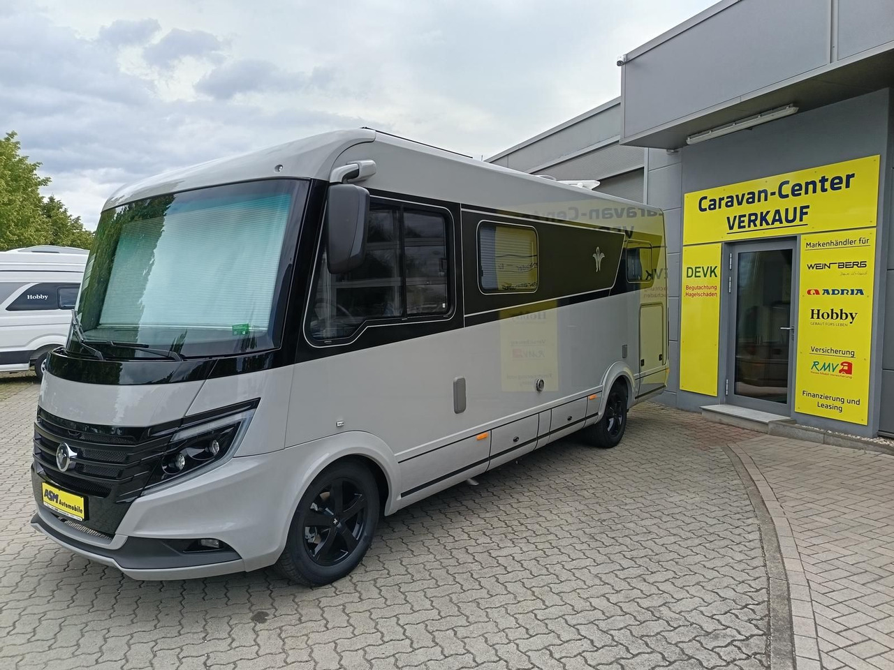 Niesmann + Bischoff iSmove 6.9 E 132 kW*AHK*SOLAR*SAT*TV*DACHKLIMA* - Autocaravana integral: foto 4 Niesmann + Bischoff iSmove 6.9 E 132 kW*AHK*SOLAR*SAT*TV*DACHKLIMA* - Autocaravana integral: foto 4