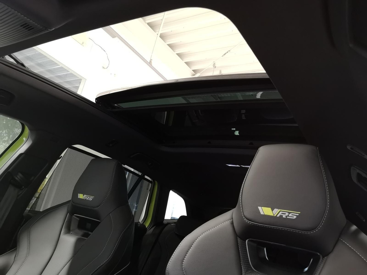 SUV Skoda Enyaq iV RS 220 kW*PSD*AHK*virt.Pedal*360°Kamera: foto 21