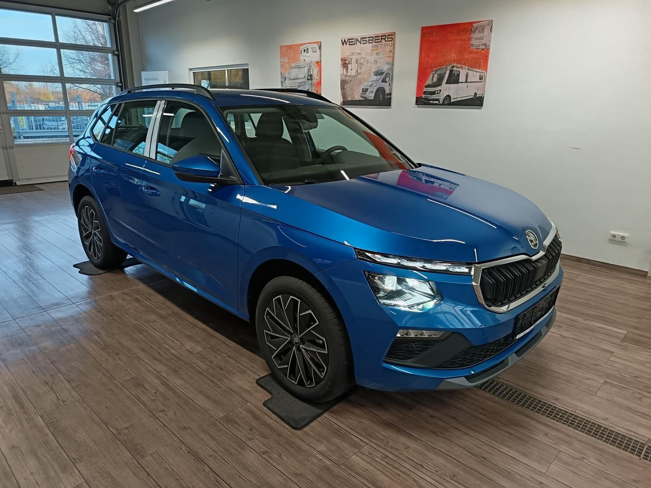 Skoda Kamiq 130 Jahre 1,5TSI DSG*AHK*ACC*LED*R-KAM*PDC - SUV: foto 3 Skoda Kamiq 130 Jahre 1,5TSI DSG*AHK*ACC*LED*R-KAM*PDC - SUV: foto 3