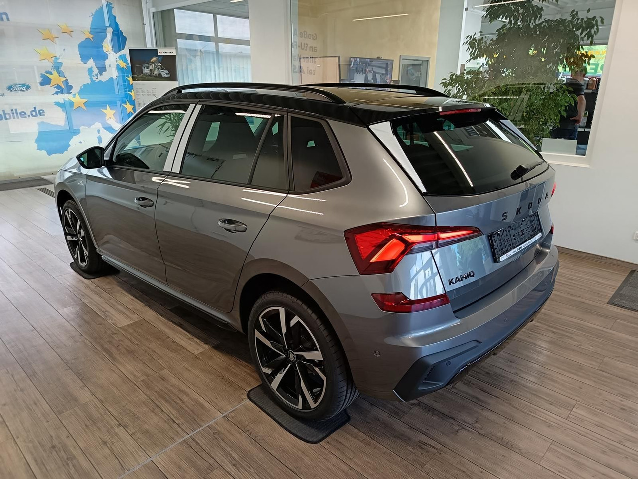 Skoda Kamiq Monte Carlo 1.5 TSI DSG*5J.GARANTIE*PANO* - SUV: foto 4 Skoda Kamiq Monte Carlo 1.5 TSI DSG*5J.GARANTIE*PANO* - SUV: foto 4