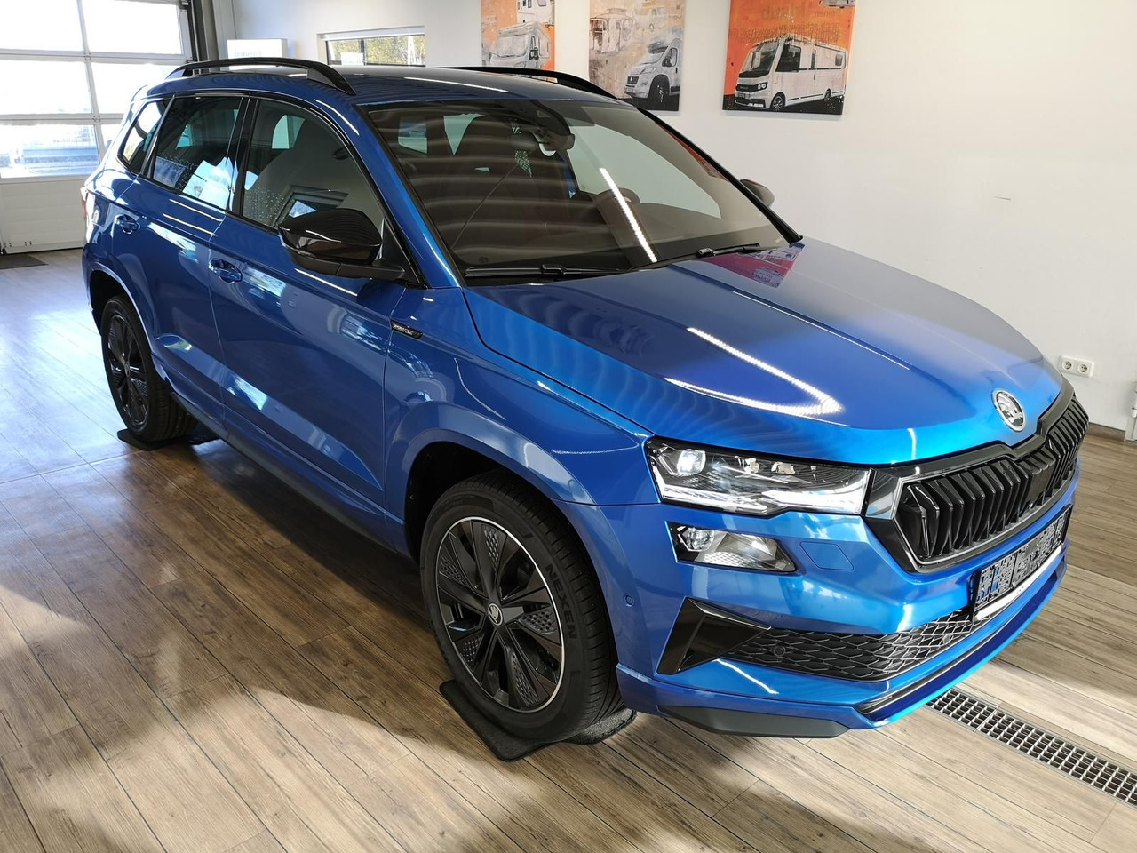 Skoda Karoq Sportline 1,5 TSI DSG*AHK*360°5J.GARANTIE* - SUV: foto 3 Skoda Karoq Sportline 1,5 TSI DSG*AHK*360°5J.GARANTIE* - SUV: foto 3