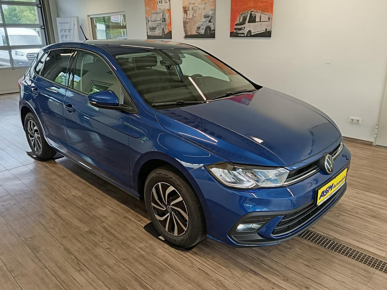 Volkswagen Polo Life 1.0 TSI 70kW DSG*LED*ACC*R-KAM*DAB*PDC - Automóvel: foto 3 Volkswagen Polo Life 1.0 TSI 70kW DSG*LED*ACC*R-KAM*DAB*PDC - Automóvel: foto 3