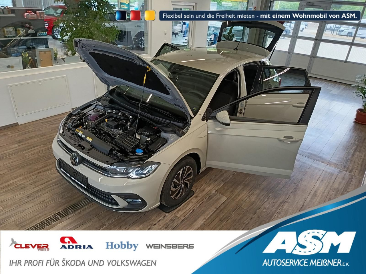 Volkswagen Polo Life 1.0 TSI 70kW DSG*LED*ACC*R-KAM*DAB*PDC - Automóvel: foto 1 Volkswagen Polo Life 1.0 TSI 70kW DSG*LED*ACC*R-KAM*DAB*PDC - Automóvel: foto 1