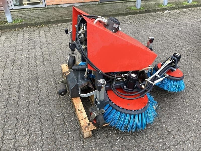 Carraro Feje-sugeanlæg - Vassoura: foto 3 Carraro Feje-sugeanlæg - Vassoura: foto 3