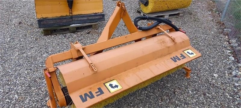 FM 180Cm Hydraulisk træk. - Vassoura: foto 2 FM 180Cm Hydraulisk træk. - Vassoura: foto 2