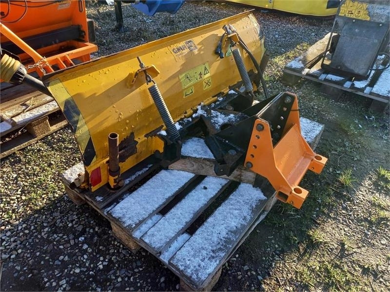 GMR FS1300L Med Stiga Titan ophæng - Lâmina limpa-neves de Máquina agrícola: foto 5 GMR FS1300L Med Stiga Titan ophæng - Lâmina limpa-neves de Máquina agrícola: foto 5