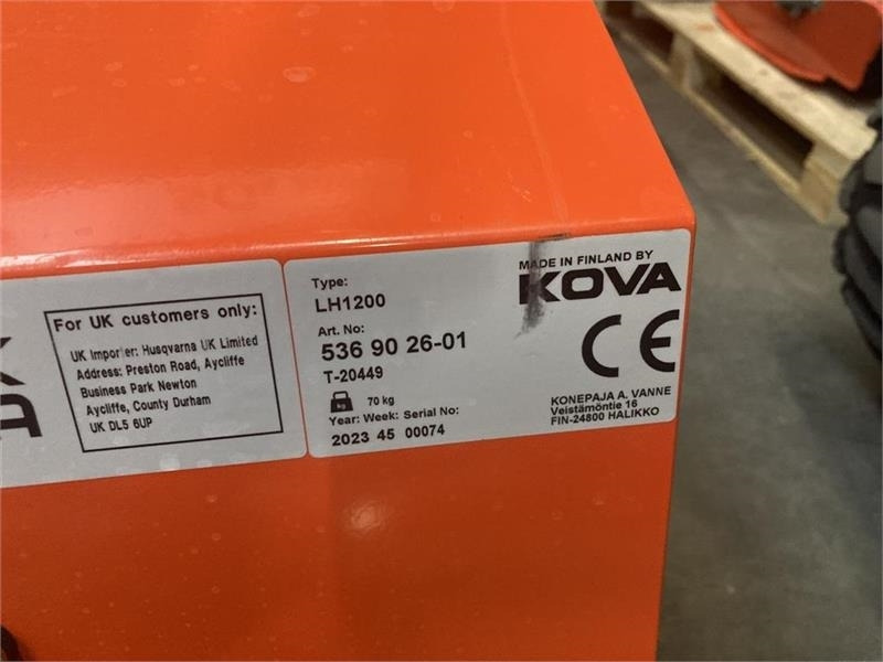 Husqvarna P524X Efi 120 cm fejemaskine - Vassoura: foto 4 Husqvarna P524X Efi 120 cm fejemaskine - Vassoura: foto 4
