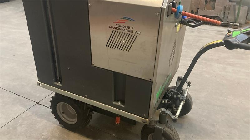 Purewash X-Weed E2 Med Fort El-undervogn - Máquina agrícola: foto 2 Purewash X-Weed E2 Med Fort El-undervogn - Máquina agrícola: foto 2