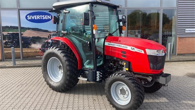 Massey Ferguson 1765 M HC - Trator municipal: foto 1 Massey Ferguson 1765 M HC - Trator municipal: foto 1