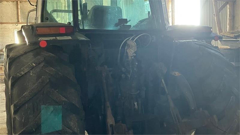 Massey Ferguson 3095 Dynashift - Trator: foto 3 Massey Ferguson 3095 Dynashift - Trator: foto 3