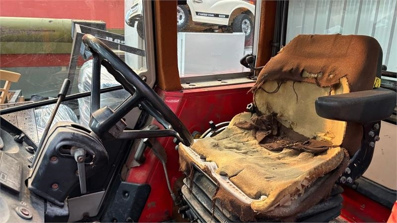 Massey Ferguson 699 - Trator: foto 5 Massey Ferguson 699 - Trator: foto 5