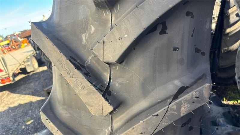 Mitas 420/85R38 & 340/85R28 - Pneu de Veículo municipal/ Especial: foto 4 Mitas 420/85R38 & 340/85R28 - Pneu de Veículo municipal/ Especial: foto 4