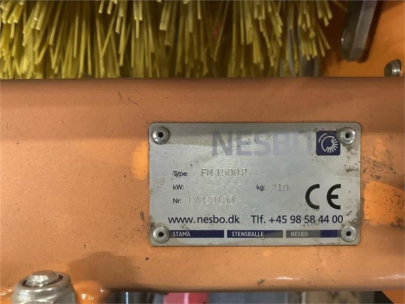 Nesbo FM 1500 P 1000H PTO - 3 pkt. 1 - Vassoura: foto 5 Nesbo FM 1500 P 1000H PTO - 3 pkt. 1 - Vassoura: foto 5