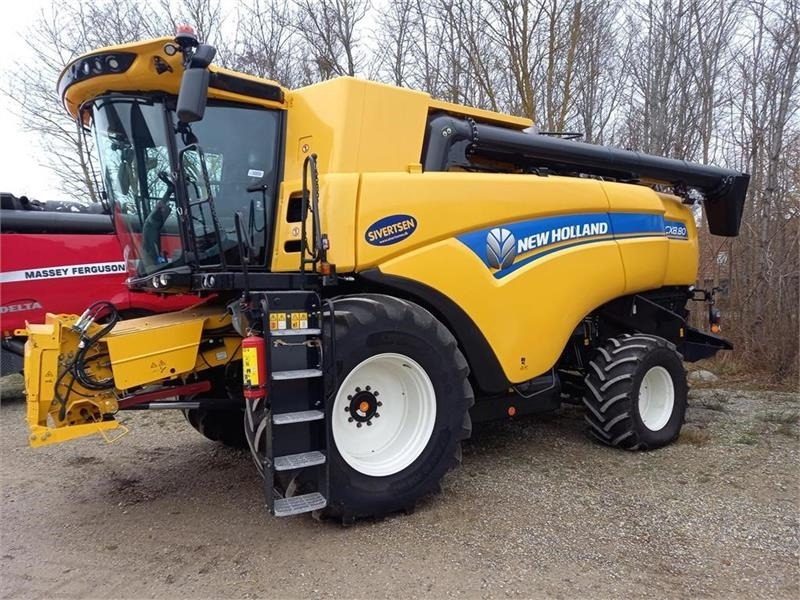 New Holland CX8.80 SLH med 25 fods Varifeed - Ceifeira debulhadora: foto 1 New Holland CX8.80 SLH med 25 fods Varifeed - Ceifeira debulhadora: foto 1