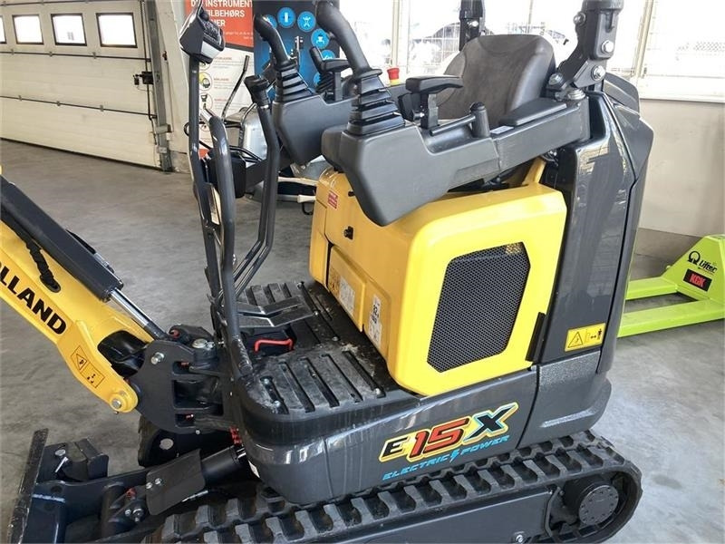 Mini escavadeira New Holland E15x Elektrisk: foto 6