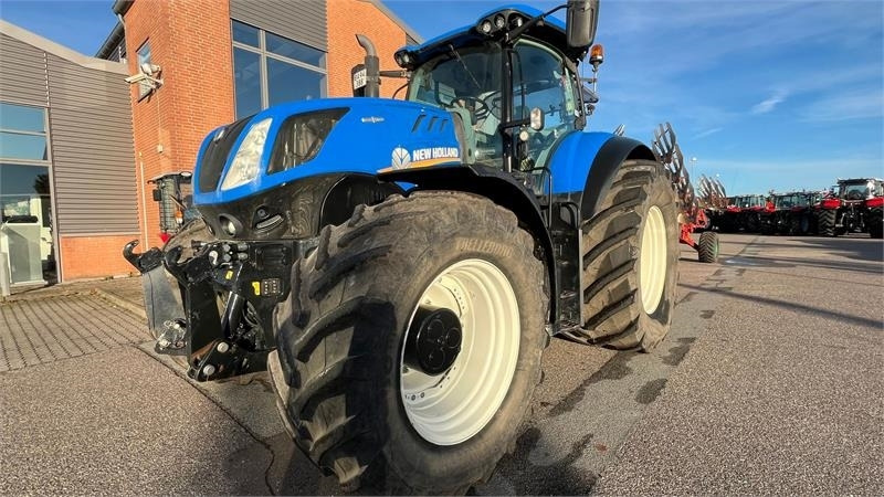 New Holland T7.315 HD AutoComand - Trator: foto 2 New Holland T7.315 HD AutoComand - Trator: foto 2