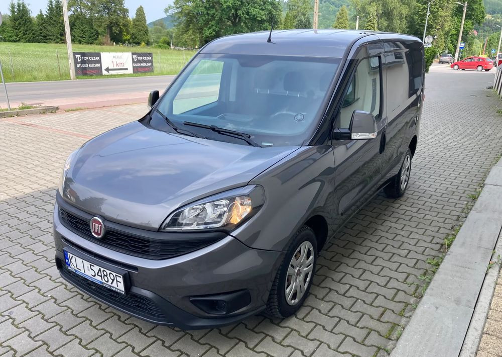 Fiat FIAT DOBLO 3 OSOBOWY krótki parnter berlingo - Furgão: foto 1 Fiat FIAT DOBLO 3 OSOBOWY krótki parnter berlingo - Furgão: foto 1