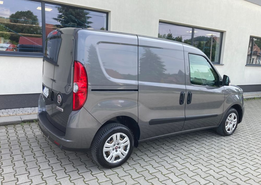Fiat FIAT DOBLO 3 OSOBOWY krótki parnter berlingo - Furgão: foto 4 Fiat FIAT DOBLO 3 OSOBOWY krótki parnter berlingo - Furgão: foto 4