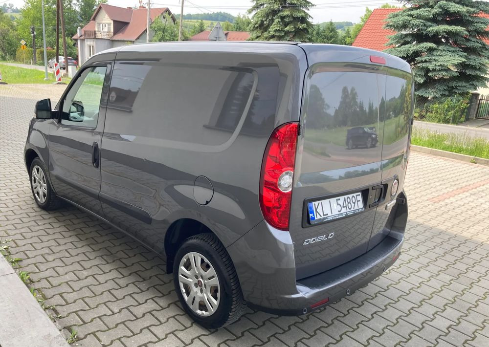 Fiat FIAT DOBLO 3 OSOBOWY krótki parnter berlingo - Furgão: foto 3 Fiat FIAT DOBLO 3 OSOBOWY krótki parnter berlingo - Furgão: foto 3
