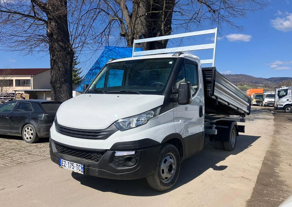 Iveco Iveco daily 35C14 wywrotka solidny kiper - Furgão basculante: foto 1 Iveco Iveco daily 35C14 wywrotka solidny kiper - Furgão basculante: foto 1