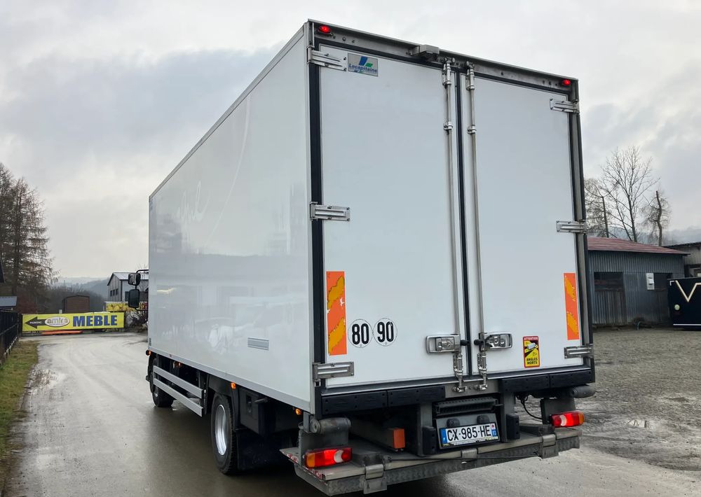 Renault Renault Midlum 220chłodnia izoterma - Caminhão frigorífico: foto 4 Renault Renault Midlum 220chłodnia izoterma - Caminhão frigorífico: foto 4