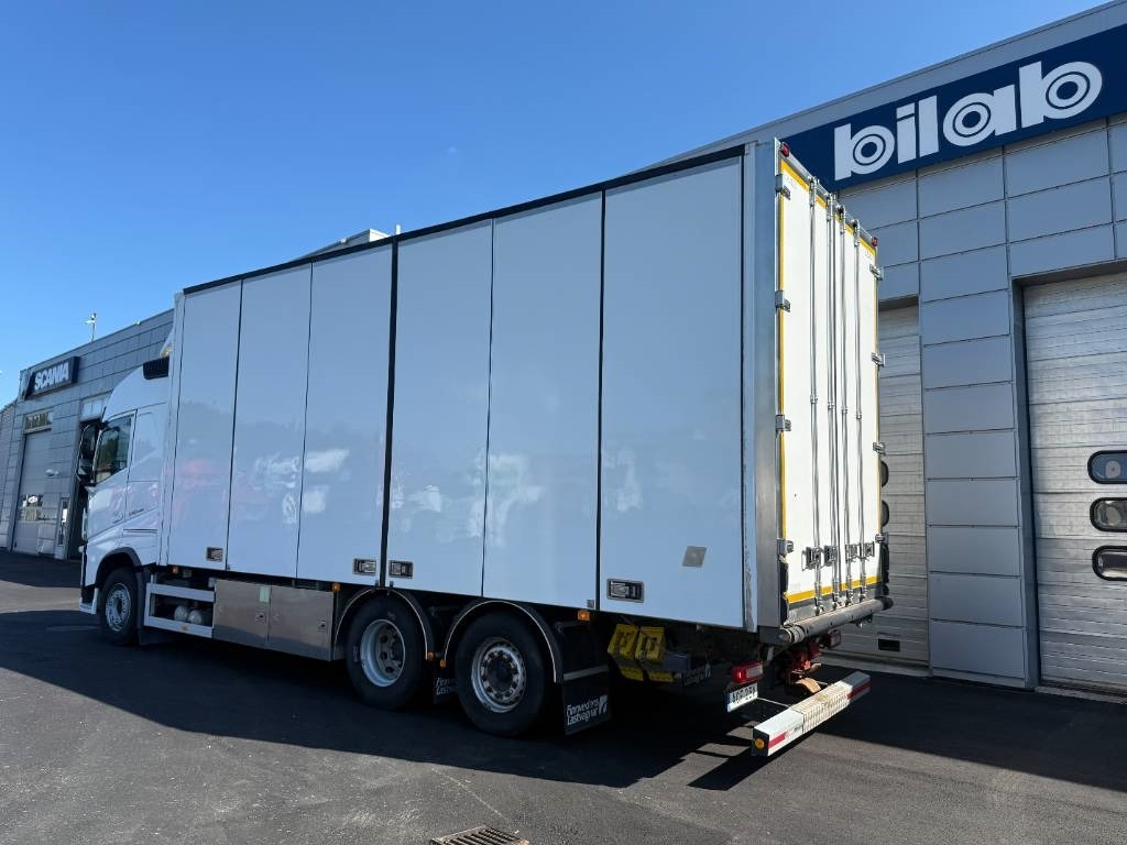 Volvo FH 540 6x2  - Caminhão furgão: foto 5 Volvo FH 540 6x2  - Caminhão furgão: foto 5