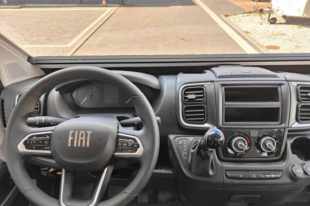 Campervan nuevo Fiat Ducato Rimor Horus 45 NEW AUTOMAT Grau Truma Diesel Lampen FULL LED 4-Sitzer: foto 9