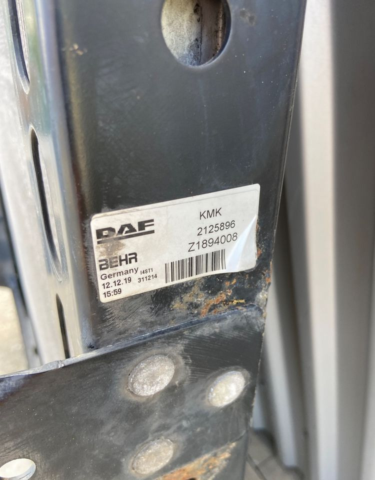 Chłodnica wody DAF XF 106 euro 6 chłodnica cieczy 2019 - Radiador de Caminhão: foto 3 Chłodnica wody DAF XF 106 euro 6 chłodnica cieczy 2019 - Radiador de Caminhão: foto 3