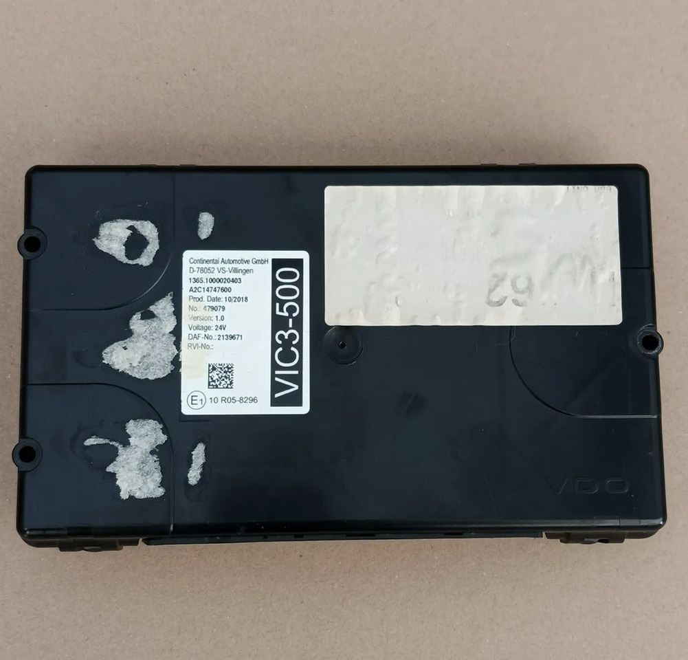 DAF XF 106 EURO 6 MX13 KOMPUTER STEROWNIK MODUŁ VIC3-500 2137691 - Centralina electrónica de Caminhão: foto 1 DAF XF 106 EURO 6 MX13 KOMPUTER STEROWNIK MODUŁ VIC3-500 2137691 - Centralina electrónica de Caminhão: foto 1