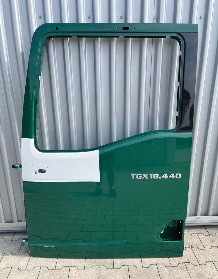 Drzwi lewe MAN TGX TG3 drzwi kierowcy nowy model - Carroceria e exterior de Caminhão: foto 1 Drzwi lewe MAN TGX TG3 drzwi kierowcy nowy model - Carroceria e exterior de Caminhão: foto 1
